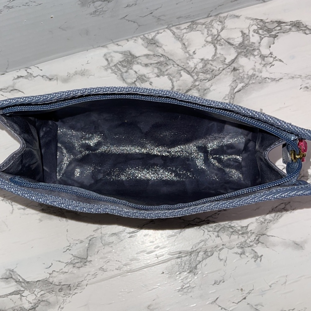 BARNEYS NEW YORK ICON MAKEUP POUCH DENIM TIE DYE PINTED WITH PINK ZIPPER NEW - Picture 9 of 14